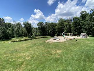 Lovely Bell Tent for Memorable Glamping Weekends in Conneticut - 5