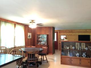 Pet-Friendly Cottage Overlooking a Koi Pond near Mark Twain National Forest, Missouri - Steelville - 4
