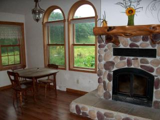 Cottage Rental Surrounded by Magical Countryside in Lafayette County, Wisconsin - - 9