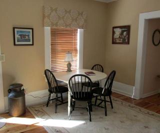 Classic Cottage Rental on Huge Horse and Cattle Farm near Charlottesville - Gordonsville - 3
