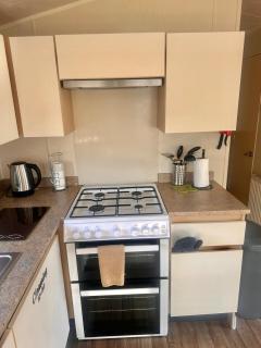 Two Bedroom Willerby Caravan Located in Uddingston, Glasgow at Maryville Caravan Site - Uddingston - 7