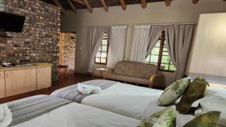 Stonebreaker Country Lodge - Oudtshoorn - 8
