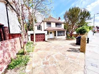 304 Norbury House - Norbury - 3