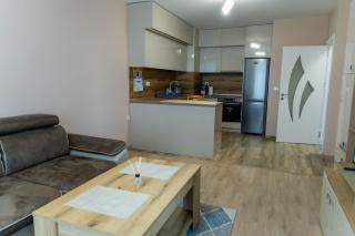 1BD Retreat with Balcony in Vibrant Varna District by Flat Mаnager - 3