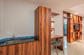 Daan Residency Near Karukapilly Kaloor Palarivattom - Ernakulam - 5