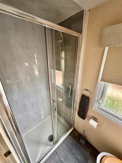 2 Bedroom Caravan in Uddingston, Glasgow - Uddingston - 6