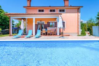 Villa Ornela, summer and sun, ideal for families and pets! - Santalezi - 2