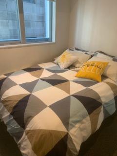 Heart of City - Entire 2 x bedroom Apartment on Queen Street - Auckland - 3