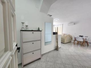 Holiday Sea View Apartment - Sarandë - 9