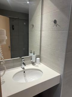 OSIRIS HOTEL APARTMENTS and STUDIOS - Ialyssos - 3