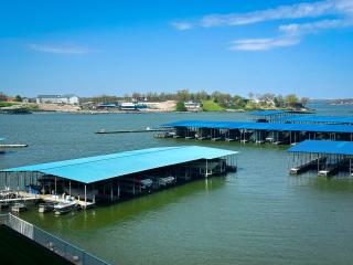 Lakefront Lands End Luxury 3bed2bathpools - Osage Beach - 0