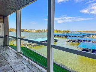 Lakefront Lands End Luxury 3bed2bathpoolsdock - Osage Beach - 9