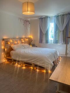 Golden House - Waterbeach - 9
