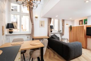 Urban Light Apartment - 3' Main Square - by Upstairs - Cracovia - 3