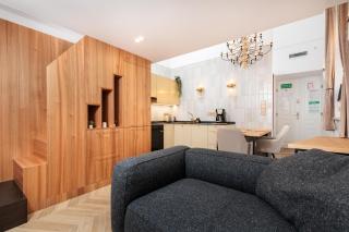 Urban Light Apartment - 3' Main Square - by Upstairs - Cracovia - 5