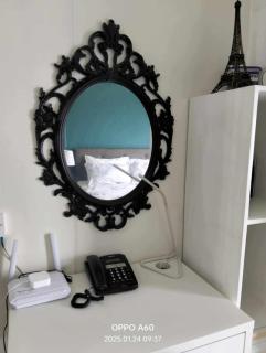 Modern Victorian Inspired Home in Tagaytay - Tagaytay - 2