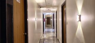 The Gravity Hotel - Jetalpur - 0