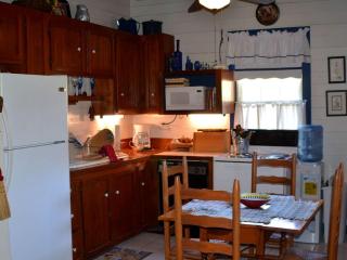 Cozy Cabin Rental in Napoleonville near New Orleans, Louisiana - - 6