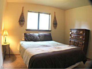 Cozy and Rustic Cabin Rental near Mount Snow in Angel Fire, New Mexico - 1