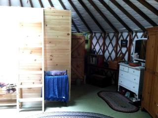 Off-the-Grid Yurt Rental in the Secluded Countryside of Thetford Center, Vermont - 2