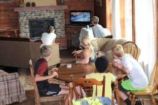 Elegant and Rustic Family Vacation Rental with a 10-Acre Private Pond in Cass County, Iowa - Adair - 6