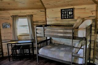 Luxury Tree House in Canton for the Best of Texas Glamping - 3