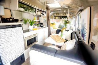 Beautiful Airstream Glamping Site for Romantic Weekends Away in North Carolina - - 5