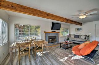 Beautiful Cabin Rental with Private Hot Tub on the Skykomish River in Washington - Gold Bar - 5