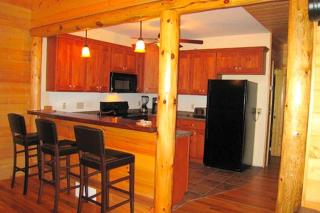Lovely Lakeside Suite Rental on Eco-Friendly Ranch near Lincoln, Nebraska - - 4