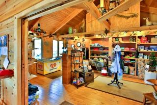 Amazing Cabin Rental in Voyageurs National Park near Lake Kabetogama, Minnesota - 2