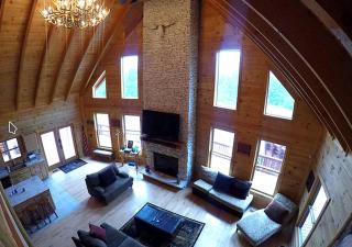 Gorgeous Log Cabin Rental near the Blue Ridge Mountains in Dobson, North Carolina - Dobson - 6
