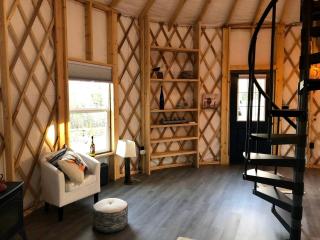 Spacious Yurt by Blue Ridge Parkway with Mountain Views in Fancy Gap, Virginia - 0