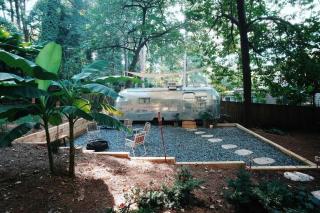 Tiki-Style Airstream Rental Perfect for a Weekend Getaway in Atlanta - Atlanta - 8