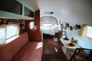 Tiki-Style Airstream Rental Perfect for a Weekend Getaway in Atlanta - Atlanta - 7