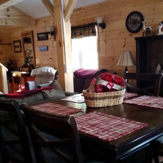 Waterfront Vacation Cabin Overlooking Lake Algonquin in Upstate New York - Wells - 5