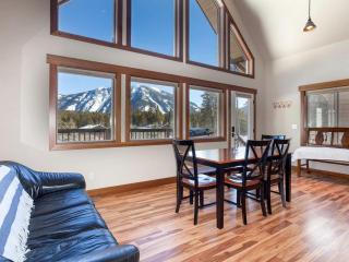 Inviting Vacation Cabin with Mountain Views near Glacier National Park, Montana - West Glacier - 6