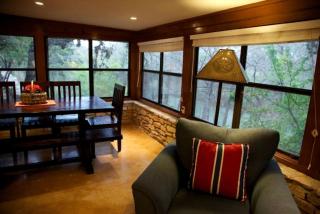Excellent Riverfront Family Cabin Rental with Hot Tub in Wimberley, Texas - Wimberley - 3