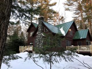 Spacious Chalet Rental for a Ski Vacation in Vermont - Ludlow - 0