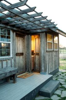 Rustic Tiny House Rental for Weekend Getaways from Dallas - 6