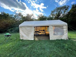 Deluxe Tent Rental, Wisconsin Weekend Getaways for Couples - Saint Croix Falls - 1