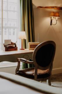 The Bull And Swan - 1