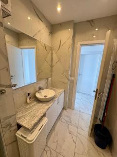 Penthouse Paulina - Sarandë - 1
