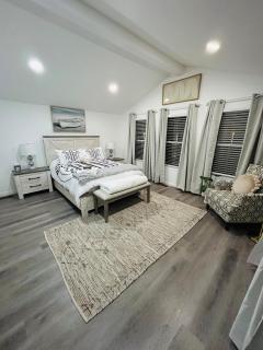 Connecticut Waterfront Home, With Hot Tub, Cozy - Rocky Hill - 4