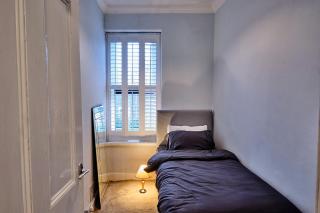 Charming Cardiff Home with Private Parking Modern Amenities - Cardiff - 1