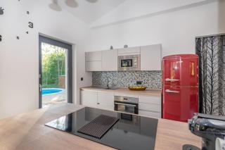 Villa Shanti, a luxurious and modern Villa surrounded by nature - Santalezi - 3
