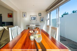19 Kingswood Manor - George - 5