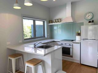 Queenstown Sunny and private Walnut Grove Cottage - - 8