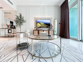 Trophy-Sunset Coral Retreat Beachfront Living - 6