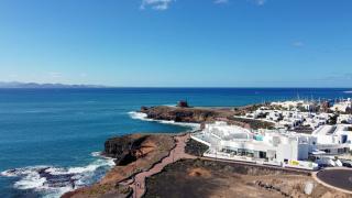 Beautiful Detached Lanzarote Villa 3 Bedrooms Villa Stacruz Bay Stunning Views Close To Amenities Playa Blanca - Playa Blanca - 8