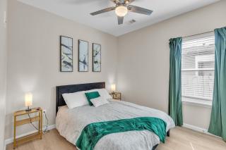 Chic Pet Friendly 3BR Duplex in Amazing Location Duplex - Houston - 3